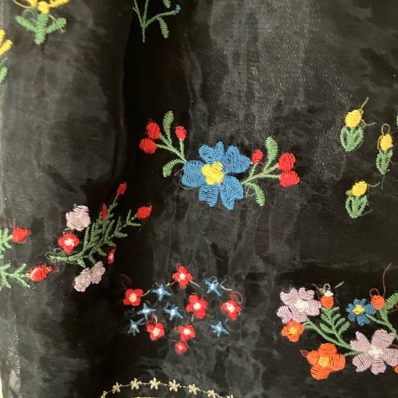 Hanna Andersson Twilight Black Organza Embroidered Skirt Sz 130 - Picture 2 of 6